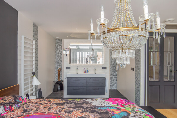 Open verbinding met slaapkamer
