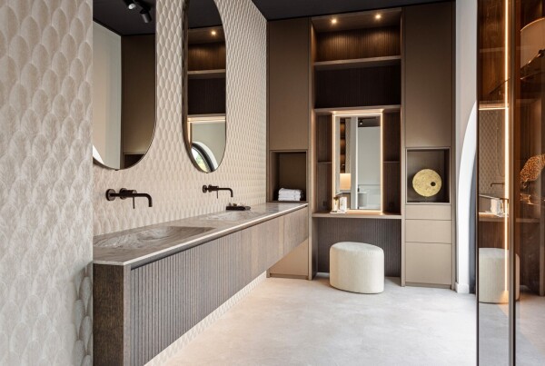 383761086_1033487087824921_3488918679239941615_n