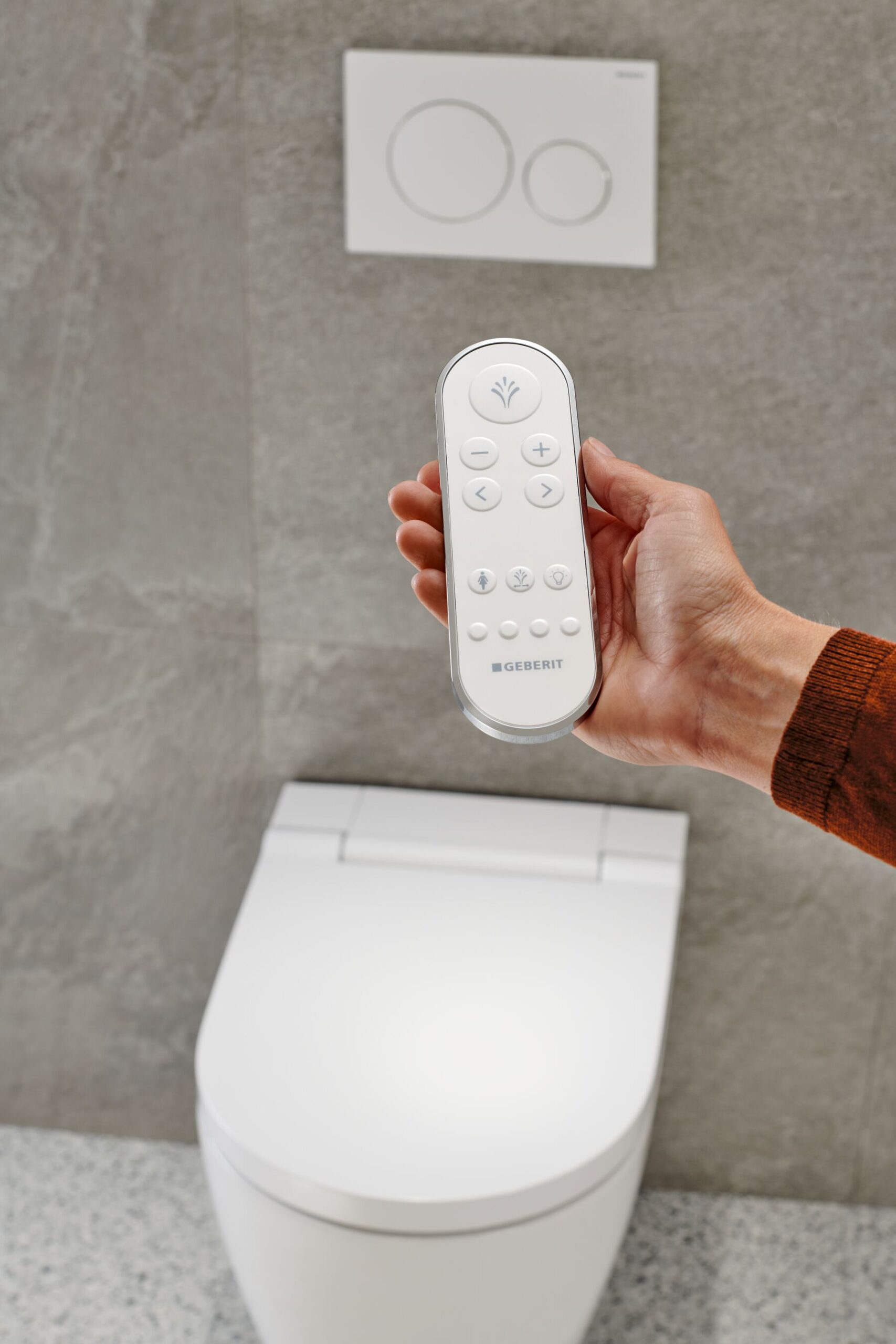 2023_GeberitAquaCleanSelawhite_Remotecontrol_Sigma20-geberit_dam-media-large